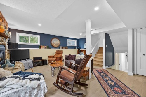 27 Bow Village Crescent Nw, Calgary, AB 