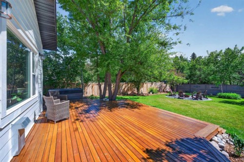 27 Bow Village Crescent Nw, Calgary, AB 