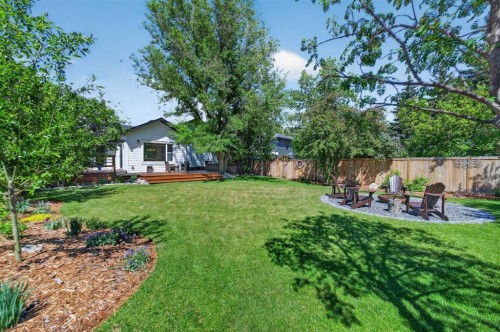 27 Bow Village Crescent Nw, Calgary, AB 