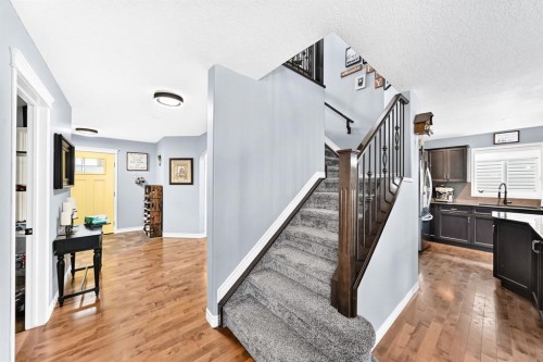 116 Kingsland Court Se, Airdrie, AB - Indoor
