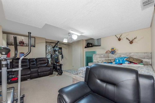 93 Saddleback Road Ne, Calgary, AB 