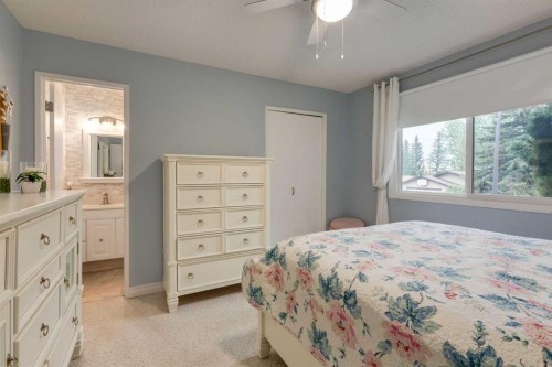 120 Silverthorn Way Nw, Calgary, AB 
