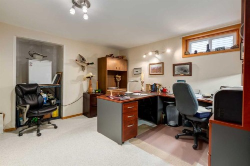 120 Silverthorn Way Nw, Calgary, AB 