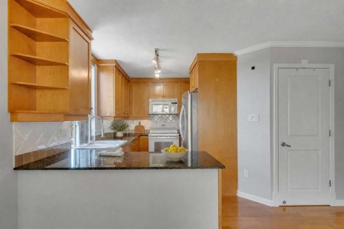 902-4555 Varsity Lane Nw, Calgary, AB 