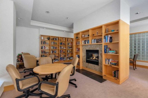 902-4555 Varsity Lane Nw, Calgary, AB 