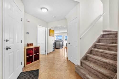184 Somerglen Common Sw, Calgary, AB - Indoor Photo Showing Other Room