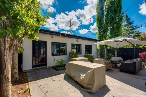 2339 Westmount Road Nw, Calgary, AB 