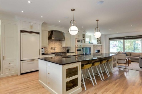 2339 Westmount Road Nw, Calgary, AB 