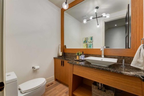 2339 Westmount Road Nw, Calgary, AB 