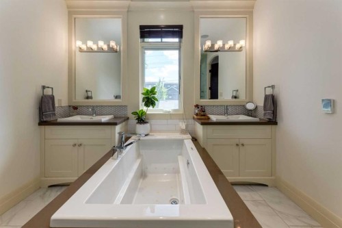 2339 Westmount Road Nw, Calgary, AB 