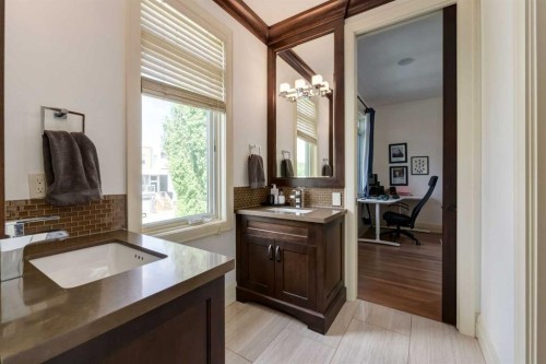 2339 Westmount Road Nw, Calgary, AB 