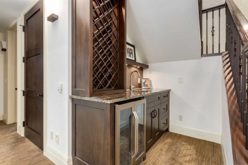 2339 Westmount Road Nw, Calgary, AB 