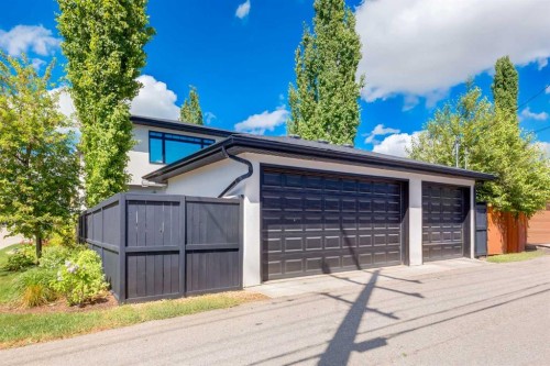 2339 Westmount Road Nw, Calgary, AB 