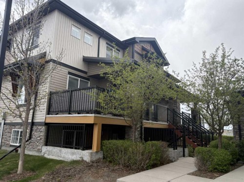 8303-2781 Chinook winds Drive SW Airdrie, AB T4B 3S5