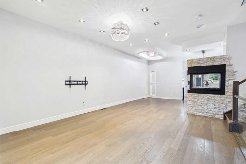 2430 28 Avenue Sw, Calgary, AB 