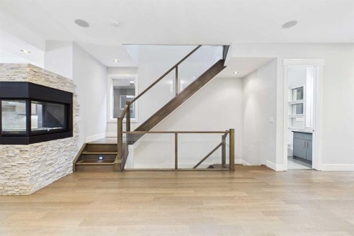 2430 28 Avenue Sw, Calgary, AB 