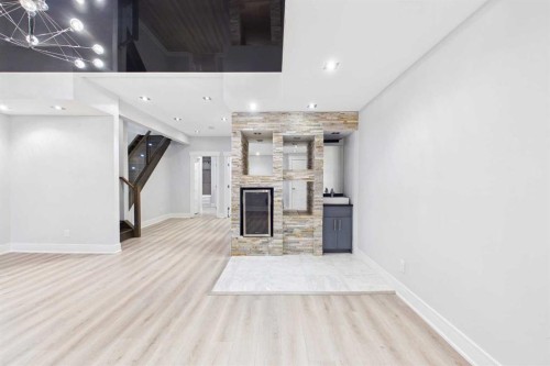 2430 28 Avenue Sw, Calgary, AB 