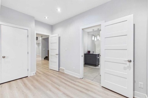 2430 28 Avenue Sw, Calgary, AB 