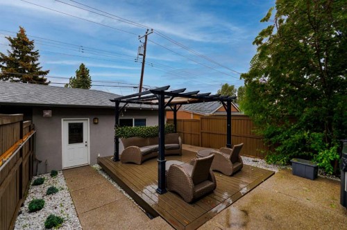 2430 28 Avenue Sw, Calgary, AB 