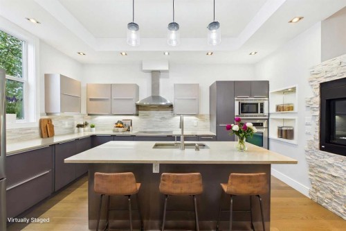 2430 28 Avenue Sw, Calgary, AB 