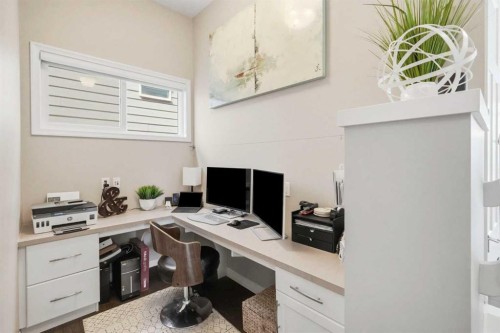 6 Mahogany Lane Se, Calgary, AB 
