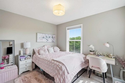 6 Mahogany Lane Se, Calgary, AB 