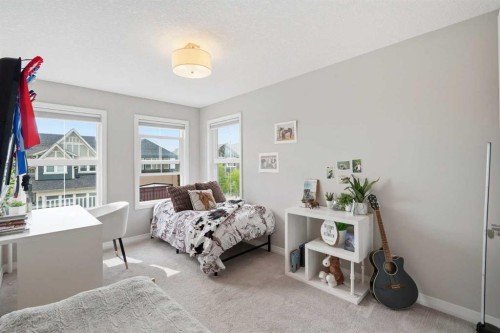 6 Mahogany Lane Se, Calgary, AB 