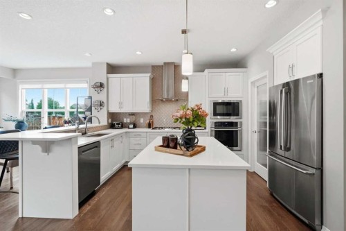 6 Mahogany Lane Se, Calgary, AB 