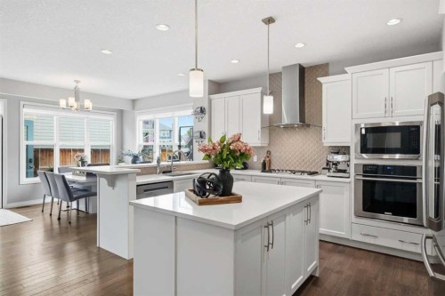 6 Mahogany Lane Se, Calgary, AB 
