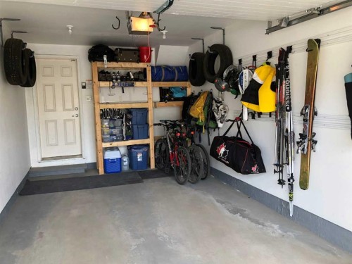 3-1916 36 Street Sw, Calgary, AB - Indoor Photo Showing Garage