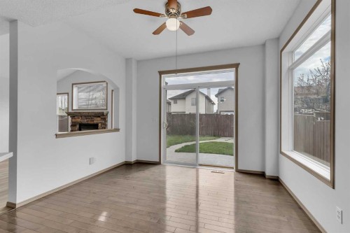 35 New Brighton Manor Se, Calgary, AB - Indoor Photo Showing Other Room