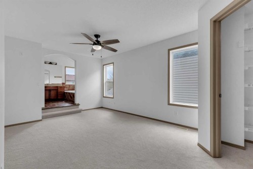 35 New Brighton Manor Se, Calgary, AB - Indoor Photo Showing Other Room