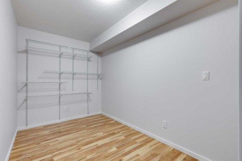 35 New Brighton Manor Se, Calgary, AB - Indoor Photo Showing Other Room