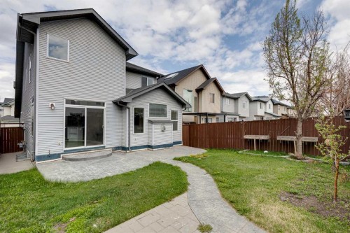 35 New Brighton Manor Se, Calgary, AB - Outdoor