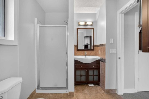 499 Sunmills Drive Se, Calgary, AB 
