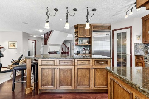 402 Douglas Park View Se, Calgary, AB 
