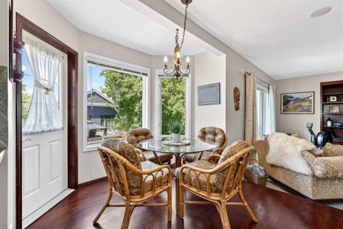 402 Douglas Park View Se, Calgary, AB 