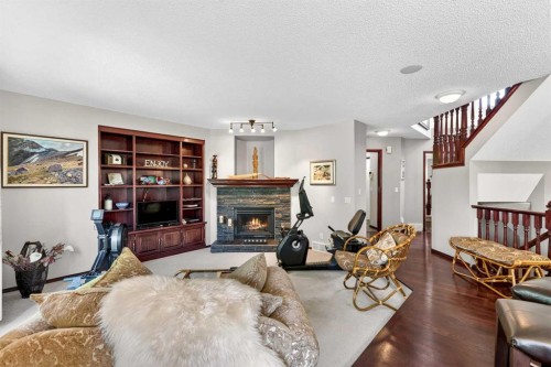 402 Douglas Park View Se, Calgary, AB 