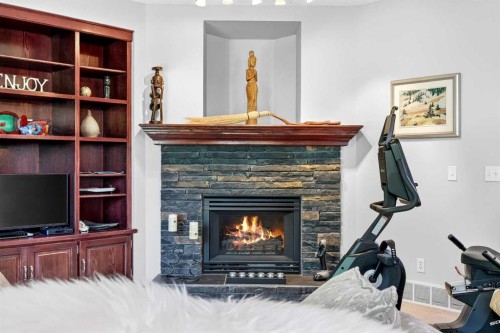 402 Douglas Park View Se, Calgary, AB 