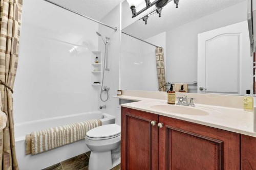 402 Douglas Park View Se, Calgary, AB 