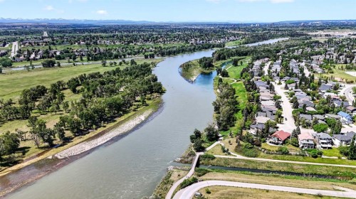 402 Douglas Park View Se, Calgary, AB 