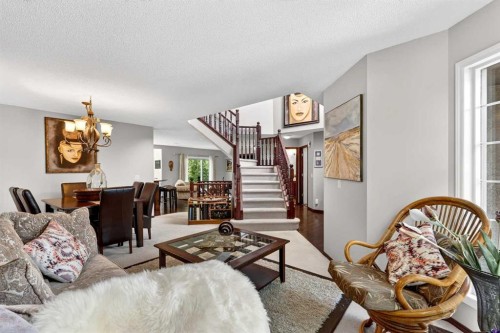402 Douglas Park View Se, Calgary, AB 