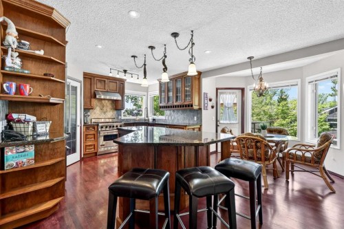 402 Douglas Park View Se, Calgary, AB 
