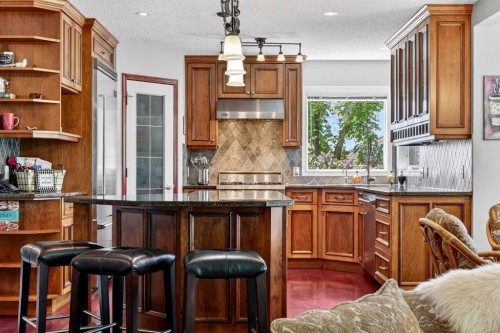 402 Douglas Park View Se, Calgary, AB 