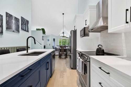 130 Harvest Park Circle Ne, Calgary, AB - Indoor Photo Showing Kitchen With Double Sink With Upgraded Kitchen