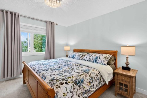 130 Harvest Park Circle Ne, Calgary, AB - Indoor Photo Showing Bedroom