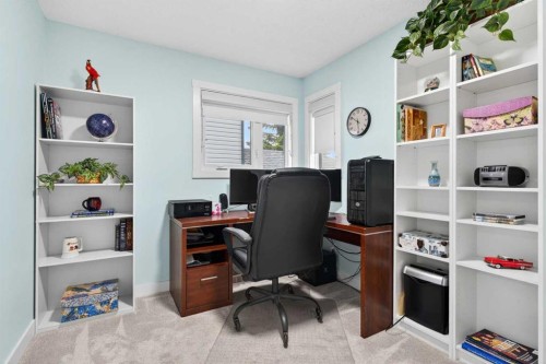 130 Harvest Park Circle Ne, Calgary, AB - Indoor Photo Showing Office