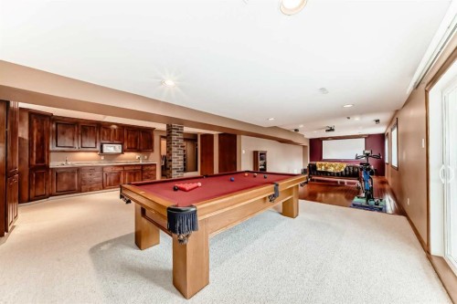 71 Edenwold Place Nw, Calgary, AB - Indoor Photo Showing Other Room