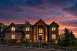 1320 17A Street NW Calgary, AB T2N 2E9