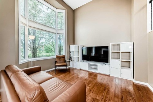 4 Glenbrook Villas Sw, Calgary, AB 